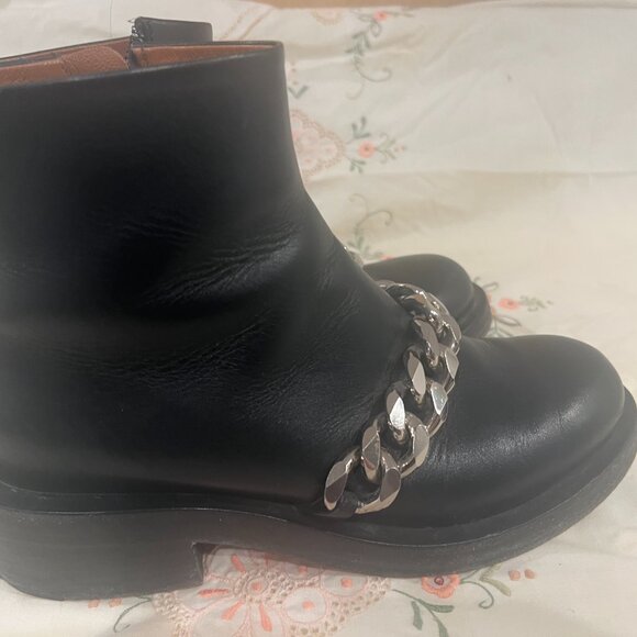 Givenchy Laura Boots - Picture 3 of 6